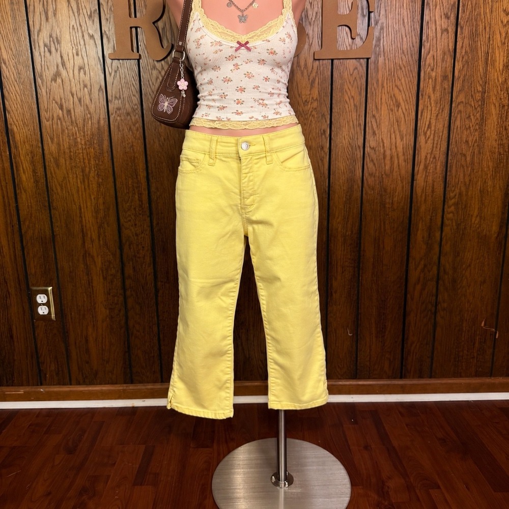 Y2K Yellow Flared Capri Jeans St Johns Bay Womens 10  Retro Indie Preppy Crop